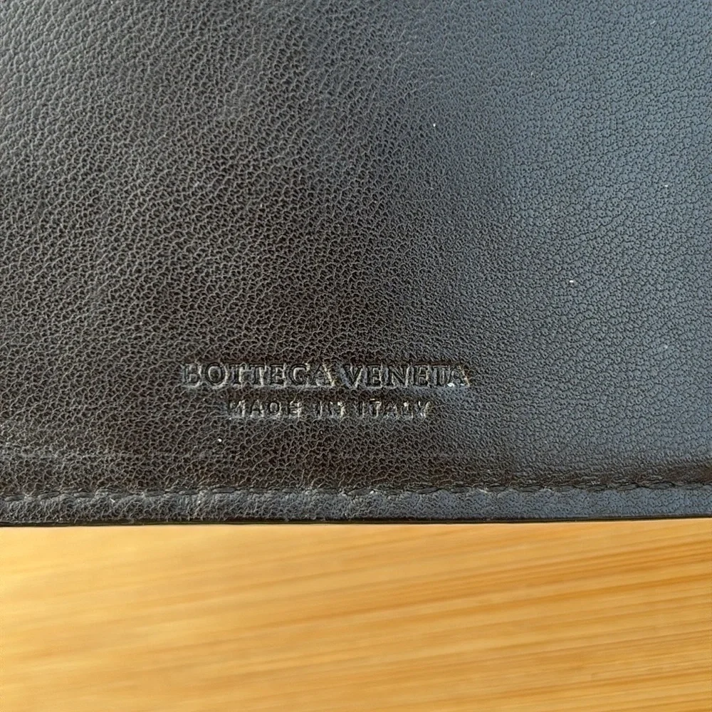 Bottega Veneta Black Leather Woven Bifold Wallet Snap Close Vintage Italy Luxury